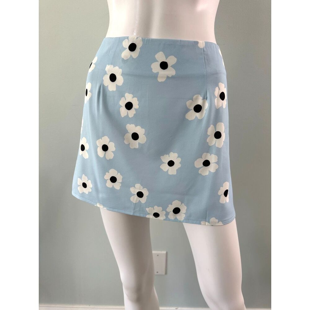 NWT Princess Polly Shelly Mini Skirt Blue Floral Polka Dot Flirty Style Size 4